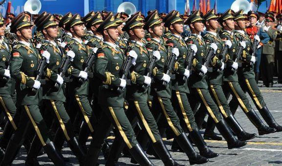 国之重器将亮相 九三阅兵指南快收藏国之重器亮相和九三阅兵是两个重要的活动。以下是关于这两个活动的相关信息和指南